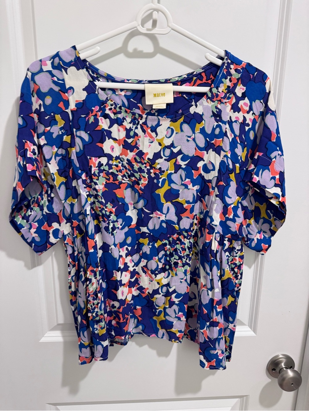 Maeve Multicolor Blue Floral-Print Short Sleeve blouse